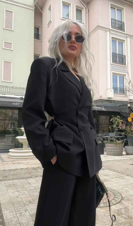 Lysa Blazer
